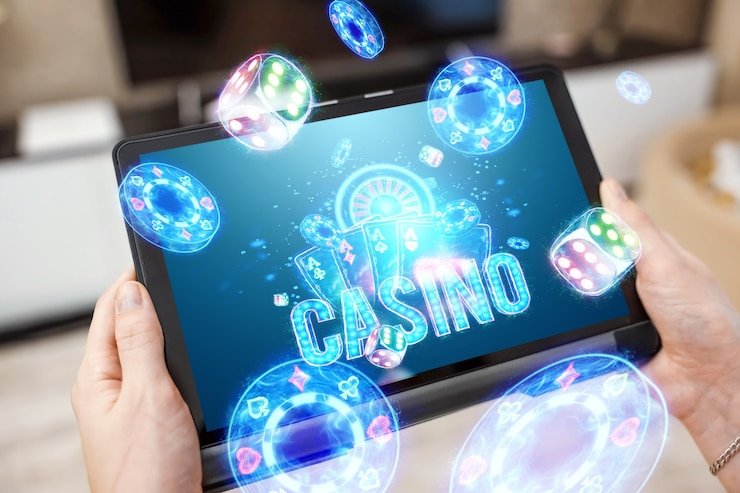 Tampilan antarmuka permainan Fortune Rabbit di platform paito warna dengan gulungan berwarna dan simbol-simbol keberuntungan